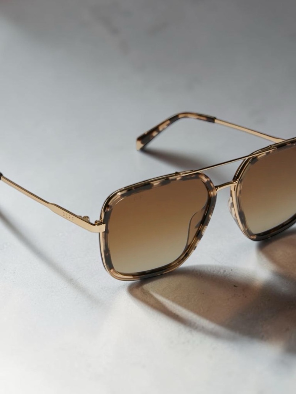 Diff Eyewear Tortoise Frame Sunglasses with Dark Lenses - Picture 2 of 4
